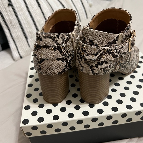 Dolce Open Toe heels - Picture 2 of 5